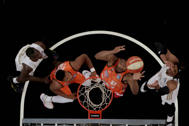 犀利的突破 犀利的突破